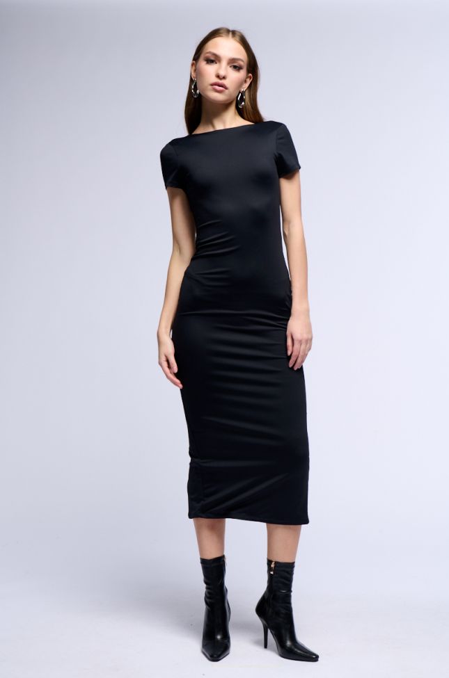 Front View Take It Easy Short Sleeve Midi Dress