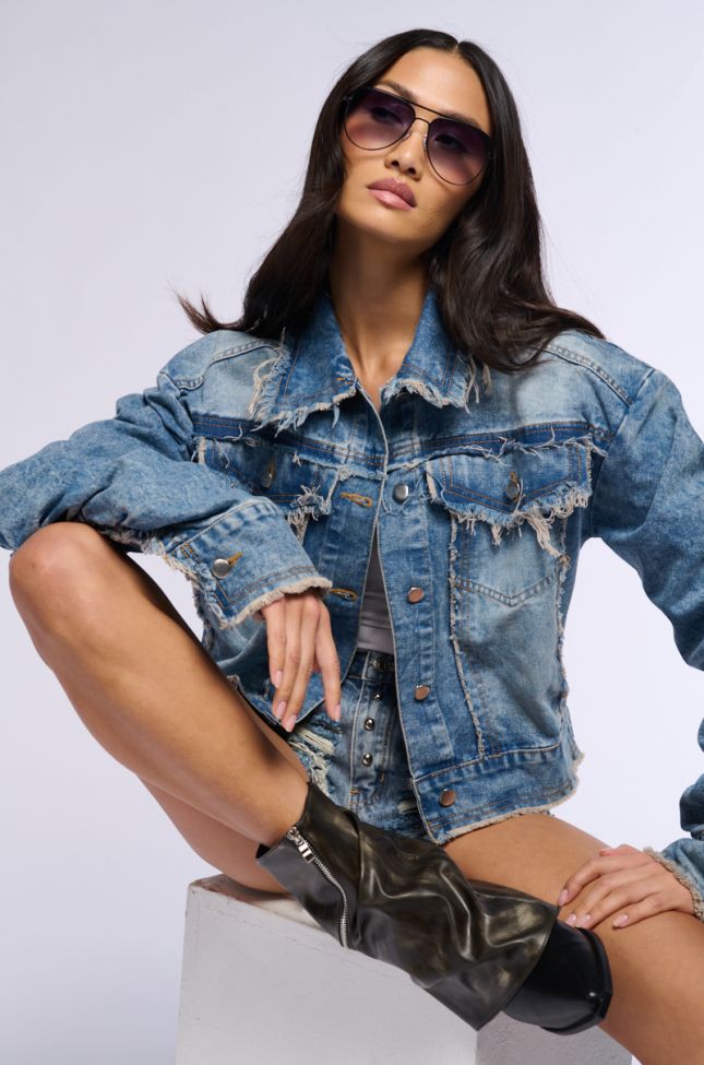 Extra View Time Of The Season Distressed Denim Jacket