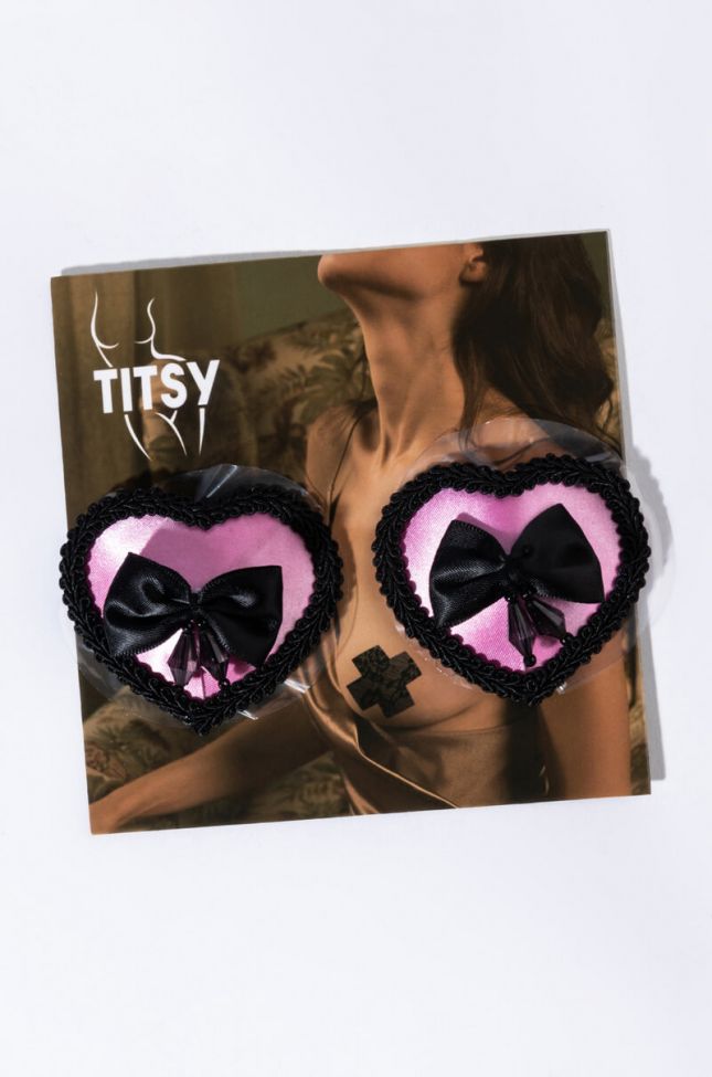 Front View Titsy Heart Lover Nip Sticker