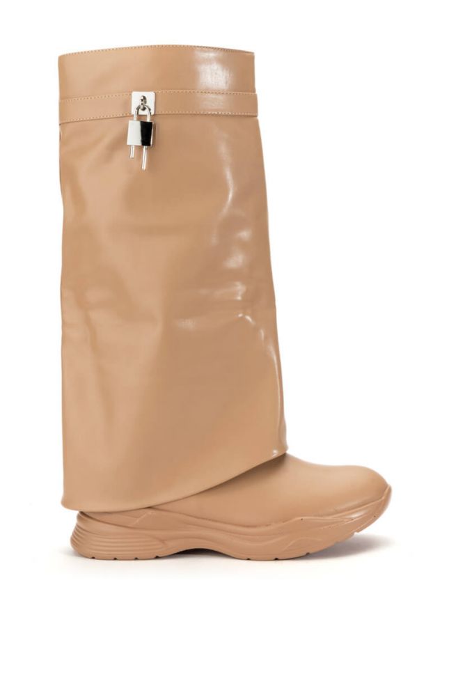 Side View Triple Sec Fold Over Flat Boot In Nude
