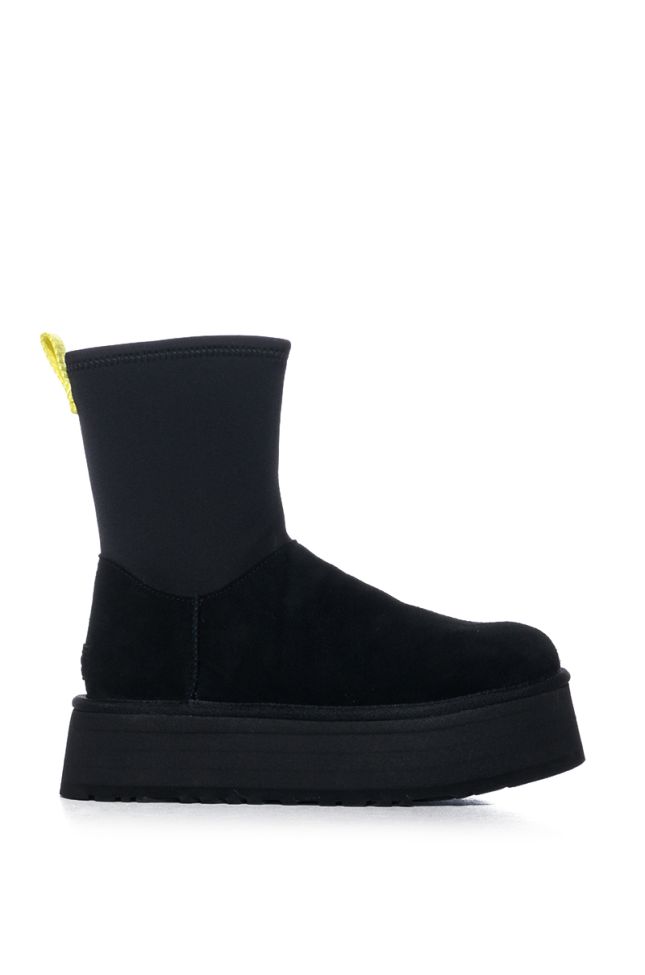 Side View Ugg Classic Dipper In Black