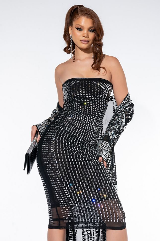 Front View With The Curves Midi Tube Dress