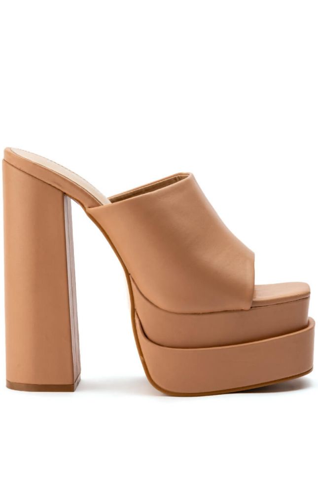 Front View Y2k Dreams Square Toe Chunky Mule Sandal In Nude