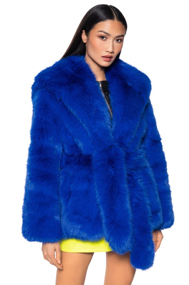 Front View Yeti Sharp Shoulder Faux Fur Coat In Blue
