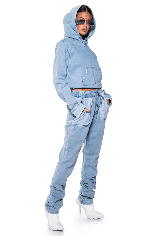 Side View You Oughta Know Denim Jogger In Light Blue Denim