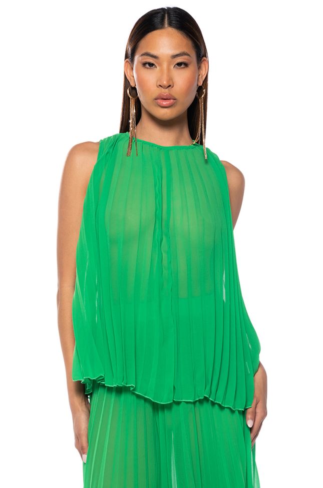 YOUR ULTIMATE PLEATED TANK IN GREEN