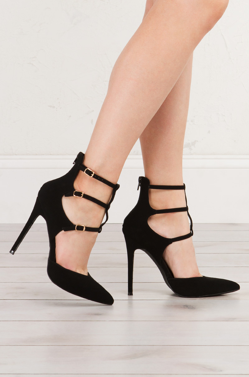 Ankle Strapped Pumps For The Club