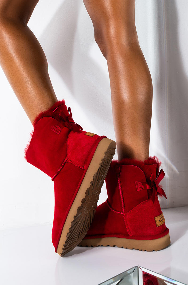 red bailey bow uggs